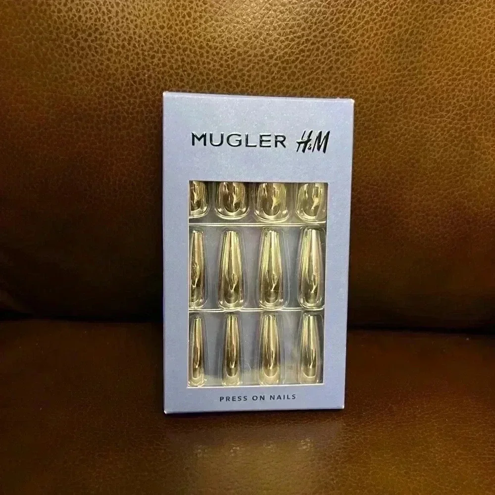 NIB Mugler x H&M HM Coffin-shaped Press-on Nails Silver Chrome